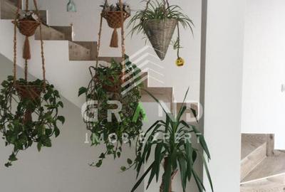 Casă SPAȚIOASĂ 7 camere | Terasă+Balcoane | Garaj | Curte proprie | Bună Ziua - 4