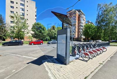 Zona 300, 3 camere, etaj 2, trei balcoane,  fără comision ! - 13
