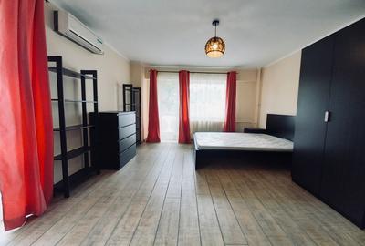 Garosniera luminoasă 45 mp Bulevardul Unirii - 1