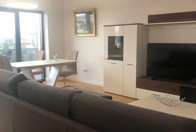 Apartament cu 2 camere semidecomandat, mobilat în Central