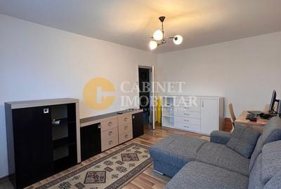 Apartament cu 3 camere decomandat în Tătărași