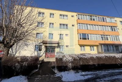 Apartament 3 camere , 60mp, Etj 2/3 - zona Râșnov/ISR - 8