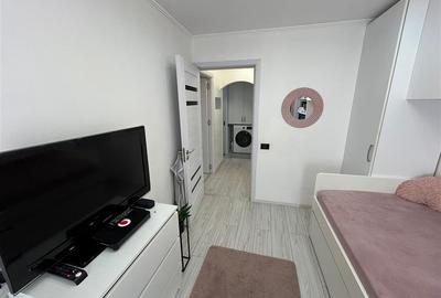 Apartament cu 3 camere  de vanzare, zona Comisia Centrala - 6
