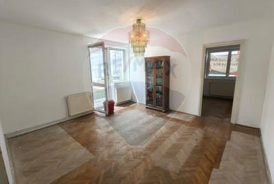 Comision 0%| 2 camere | Zona AFI | Oportunitate investiție | - 2
