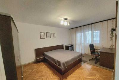 Apartament 3 camere decomandate, 65mp, etaj intermediar, zona Intre Lacuri - 2
