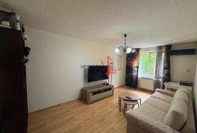 3 camere decomandate, et. 2, renovat, centrala, bl.1984, Basarabia- Diham - 1