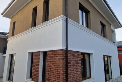 Ansamblu de duplexuri, 4 camere, garaj, gradina, zona Voronet - 2