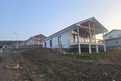 Vilă chalet modern cu perete panoramic de sticlă - Livezeni, Mureș - 4