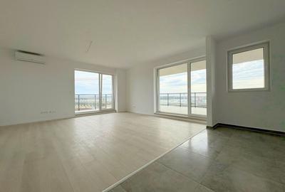 Penthouse cu 3 camere decomandat în Nord