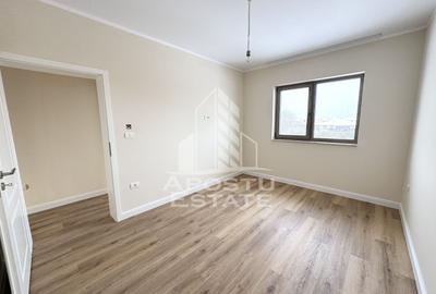 Duplex cu perete dublu, 4 camere si 3 bai finalizat, toate utilitatile - 26