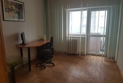 Apartament trei camere decomandat, mobilat, etaj unu, doua balcoane, Alecsandri - 1