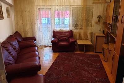 Apartament cu 3 camere, mobilat în Crângași