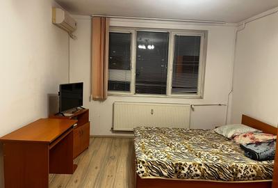 Apartament cu 2 camere decomandat, mobilat în Titan