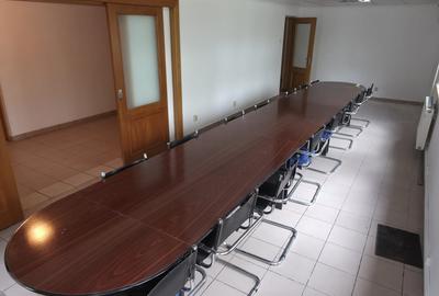 Casă individuală cu 6 camere în Bucureștii Noi