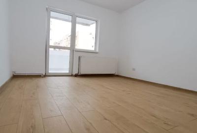 Vand apartament Astra 2 camere decomandat renovat integral - 2