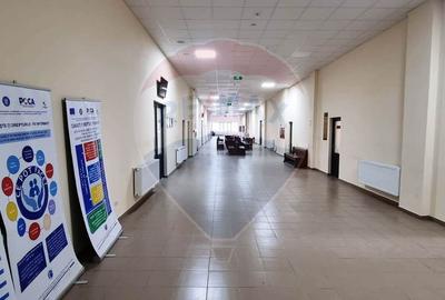 Cladire Comerciala Mixta de Vanzare sau de inchiriat - 7