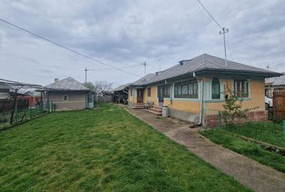 Sat Pantazi se vinde casa an 1960 cu teren 940 mp pret 67000 euro negociabil - 3
