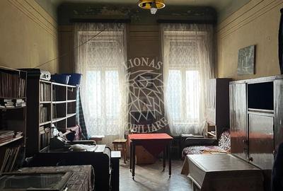 Apartament cu 3 camere semidecomandat în Ultracentral