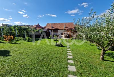 Casa de familie sau retreat montan la doar 10 min de Sibiu in Rasinari - 1