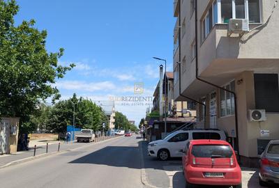 Apartament 2 camere, decomandat, loc de parcare, Drumul Fermei - 15
