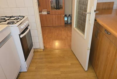 Vand apartament 2 camere semidecomandat in Deva, etaj 1 - 6