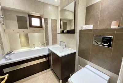 Apartament 3 camere decomandat-80 mp-Podu Ros-bloc 1994 - 8