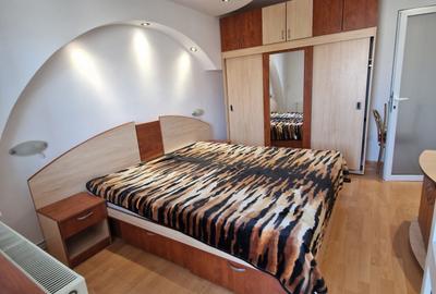 Militari - Apusului apartament 3 camere decomandat et. 2/3, renovat, centrala - 3