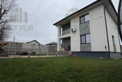 Casă complet mobilată și utilată, cu curte amenajată – Comuna Berceni - 1