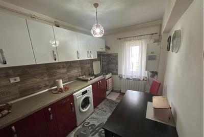 Apartament 2 camere-Zona Sud - 52 mp -54000 euro negociabil - 6