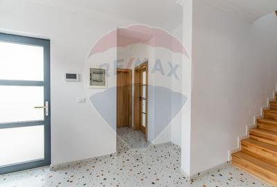 Casă elegantă și spațioasă – în complex privat, zona centrală Arad - 15