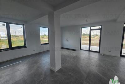 Vila premium 4 camere cu garaj in Ciorogarla (posibilitate rate) - 2
