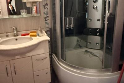 Apartament cu 3 camere decomandat în Cișmigiu