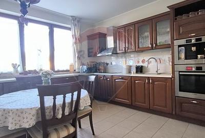 Casă de vanzare - 15