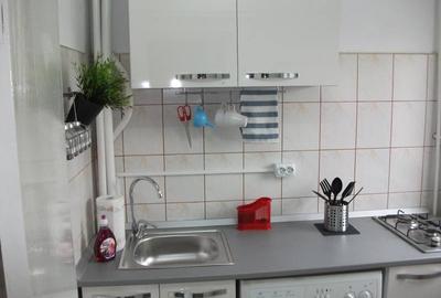 Braila de inchiriat garsoniera zona Mioritei ,renovata,mobilata, - 1