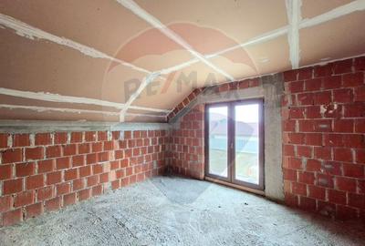 Casă în Vladimirescu, 5 camere,  garaj, 1000 mp teren. Comision 0%. - 9
