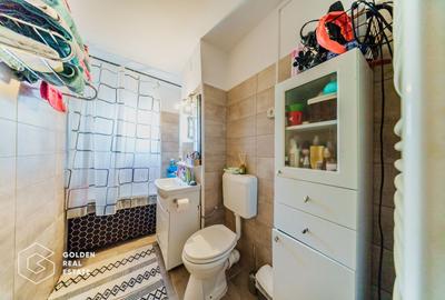 Apartament 4 camere, langa campusul UVVG, decomandat, etaj 3, comision 0% - 15