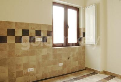 Vila cu 8 camere potrivit pentru birouri/clinica - 3