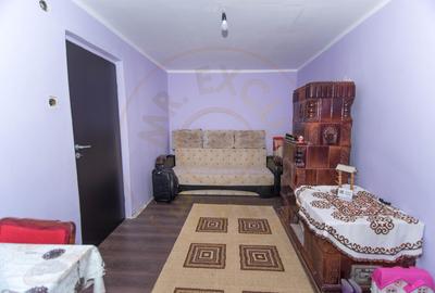 Casa cu 3 camere renovata - 8