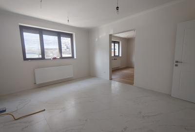 De vânzare casă individuală renovată | Curte proprie | Zona Abator - 17