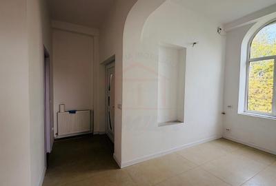 Apartament în casă, acces separat,  ultracentral, lângă Primări, Galat - 2