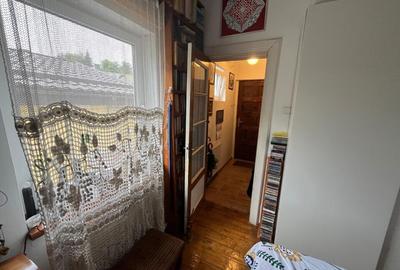 Stefan cel Mare - Ghiocei 4 camere in vila S+P+2 - 3
