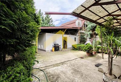 Casa pe colt cu teren de 2464 mp in ZONA MICALACA - 9