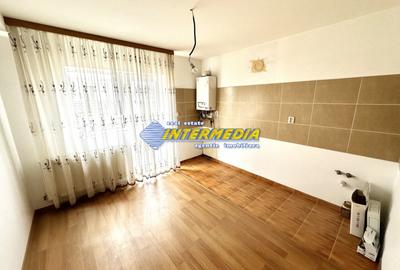 Apartament 3 camere de vanzare Alba Iulia Bloc Nou cu garaj etaj 1 - 5