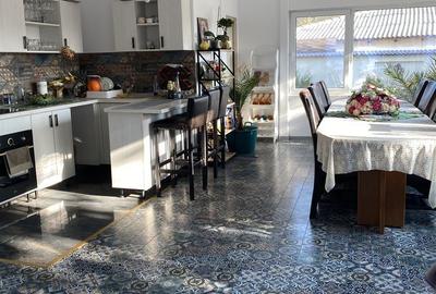 OCAZIE! VILA D+P+1+POD LUX ZONA KM 4-5 - 1