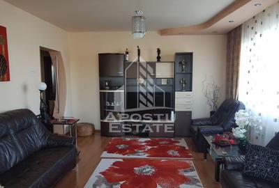 Apartament cu 3 camere decomandat, mobilat în Tipografilor