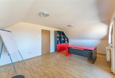 Sediu firma/ rezidential, pe domeniu de 2.240 mp teren,Central, Halchiu, Brasov - 27