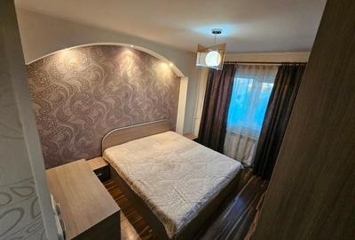 Apartament cu 3 camere semidecomandat, mobilat în Tineretului