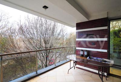 Apartament cu 4 camere decomandat în Herăstrău