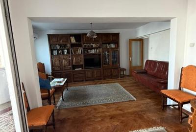 Piața Rosetti, Bulevardul Carol - 16