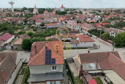 Casă cu garaj și panouri fotovoltaice în centrul orașului Salonta - 19